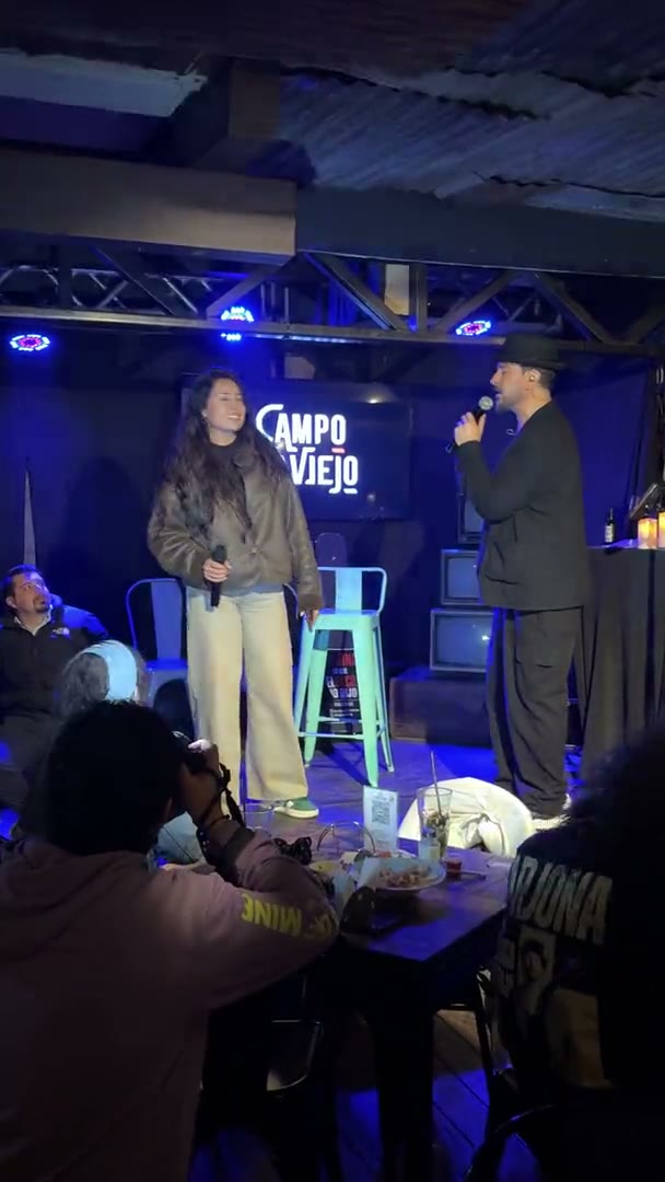 Show íntimo · en vivo